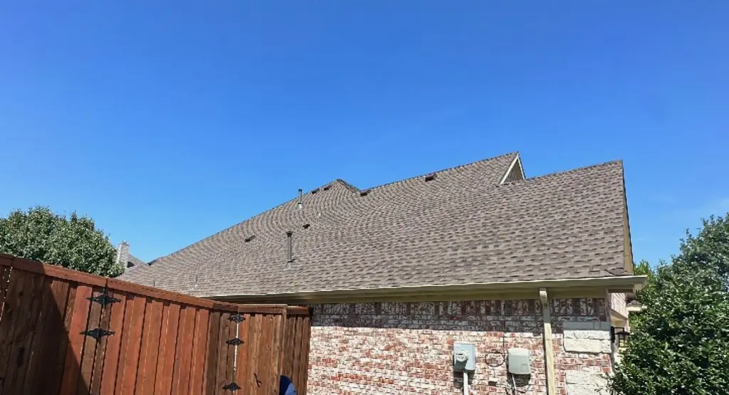 Completed roof replacement project in Kermit